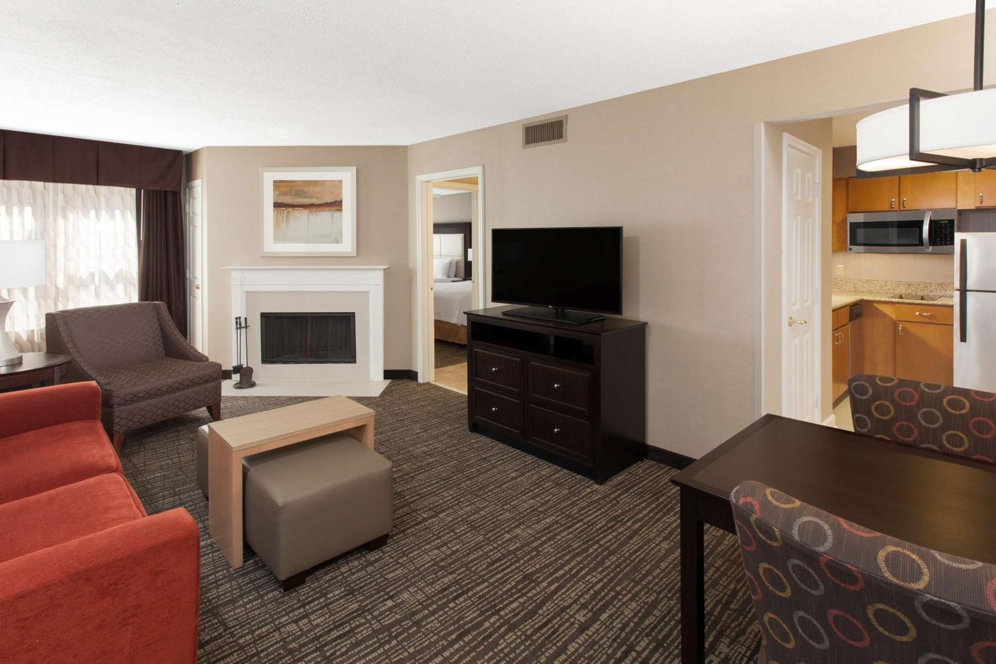 Homewood Suites By Hilton Indianapolis At The Crossing Kültér fotó